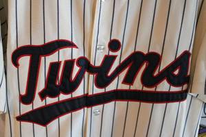 lot 160 image: Authentic Majestic MN Twins Jersey