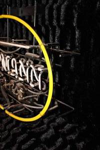 lot 7 image: H Upmann Cigars Neon Light