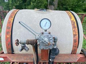 200 Gallon Sprayer Tank