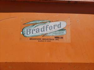 Bradford Model 225 Grain Gravity Wagon