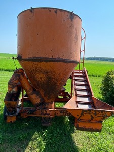 BearCat Grain King Feed Grinder
