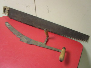 lot 105 image: ANTIQUE ICE SAW, 4 SAW