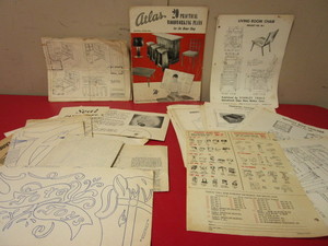 lot 125 image: VINTAGE STANLEY TOOLS WOODWORKING FURNITURE PLANS, TOY PATTERNS, HOME-BUILT CABINET PLANS