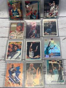 Lot of 12 Alonzo Mourning Vintage Cards