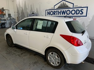 2011 Nissan Versa S -No Reserve-