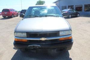 2003 Chevrolet S10 Regular Cab Short Box RWD