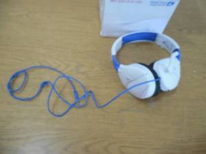 lot 99 image: Turtle Beach Recon 70 Wired Gaming Headset for PS4 Pro and PS4 - White,