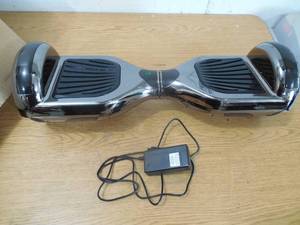 lot 125 image: AOB 36V HoverboardSelf-Balancing Scooter with Bluetooth Speakers  Black Chrome