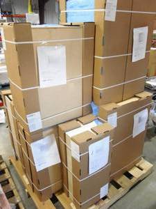 lot 15 image: (6) Cabinets - All White - See pictures for sizes