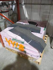 lot 20 image: Owens Corning Supreme Onyx Black 3-Tab Roof Shingles 26 BUNDLES WITH 8.5 SQUARE