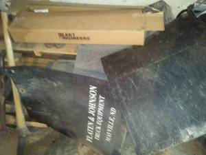 lot 46 image: Rubber Mud Flaps & new frame
