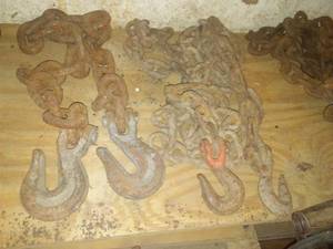 lot 49 image: Logging Chain (2)