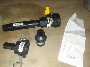 lot 98 image: Valve unions  new.