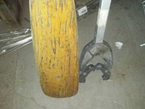 lot 119 image: Transom Saver & 4.5 Paddle.
