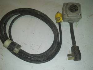 lot 179 image: 220 box & plug H.D. extension cord.