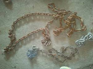 lot 187 image: Logging chains plus.