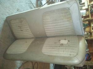 lot 282 image: 1969 Ford Pickup Seat great frame & mechanism.