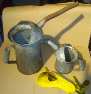 lot 293 image: Old school oil fillers, galvanized cans.