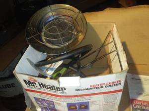 lot 299 image: Mr. Healer - like new. heater  cooktop.