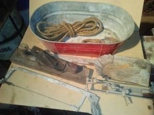 lot 304 image: Vintage tools & washtub - 19  long.