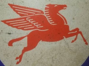 lot 309 image: Vintage Gas Cans Mobil and more.