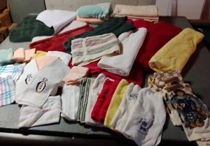 lot 266 image: Assortment of Linens Bath Kitchen. New - Like New