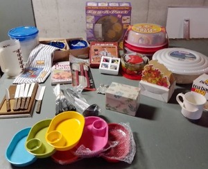 lot 272 image: New Kitchen Lot - Great for Resale or home.