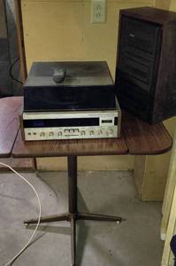 lot 278 image: Super Scope Vintage Stereo Turntable and Winged Table.