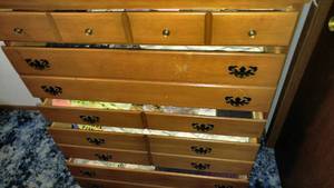 lot 520 image: 5 Drawer Dresser Chest of Drawers  HighBoy Dresser.