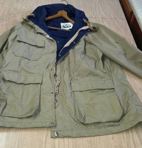 lot 536 image: 6 womens coats - See pictures for Size & description.