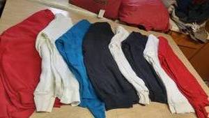 lot 540 image: Lot of NEW Sweatshirts without tags. (8)