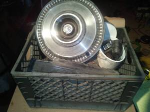 lot 319 image: Auto parts & Creamery crate and more