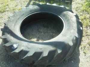 lot 133 image: Good year tractor tire 18.4 x 34