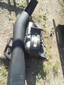 lot 134 image: John Deere blower bagging tube system