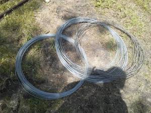 lot 369 image: 3 bands of high tensile wire.