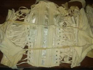 lot 415 image: 3 Vintage corsets  Wow