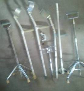 lot 416 image: Arm crutches, 4 legged canes & more.