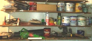 lot 424 image: 3 Shelves of paint supplies & more.