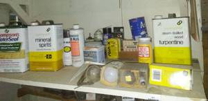 lot 427 image: Chemicals - painting, light bulbs