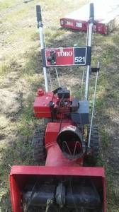 lot 368 image: Toro Snowblower 521 Electric start, excellent.