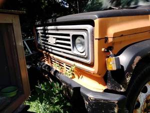 lot 3A image: RUNNING  1977 Chevrolet C65 straight truck with working Tommy Lift - Sold as parts - No Title. READ LISTING - Lake Park, MN