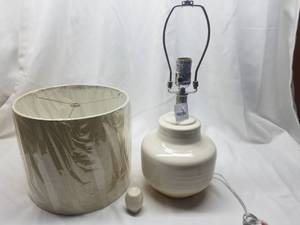 lot 12 image: 2 Table Lamps with Shade.