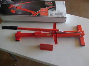 lot 8 image: Brutus 8 Flooring Cutter
