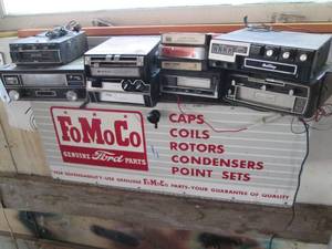 lot 8 image: Lot of 8 Track Decks & Vintage Meta...