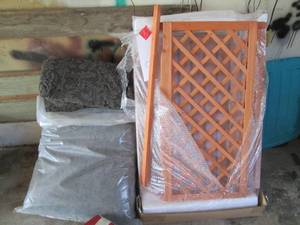 lot 9 image: New In Plastic Bench Seat With Cush...