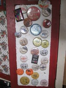 lot 22 image: All Buttons Pictured See Photos ...