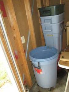 lot 43 image: Lot of New Rubbermaid Bins See Pho...