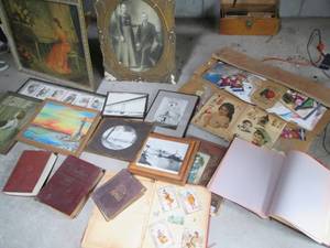 lot 76 image: Large Lot of Vintage Wall Art, Tele...