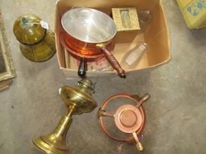 lot 87 image: Lot of Vintage Items See Photos...