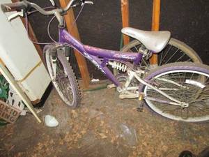 lot 97 image: Kent Taboo Kids Bike Side RM...